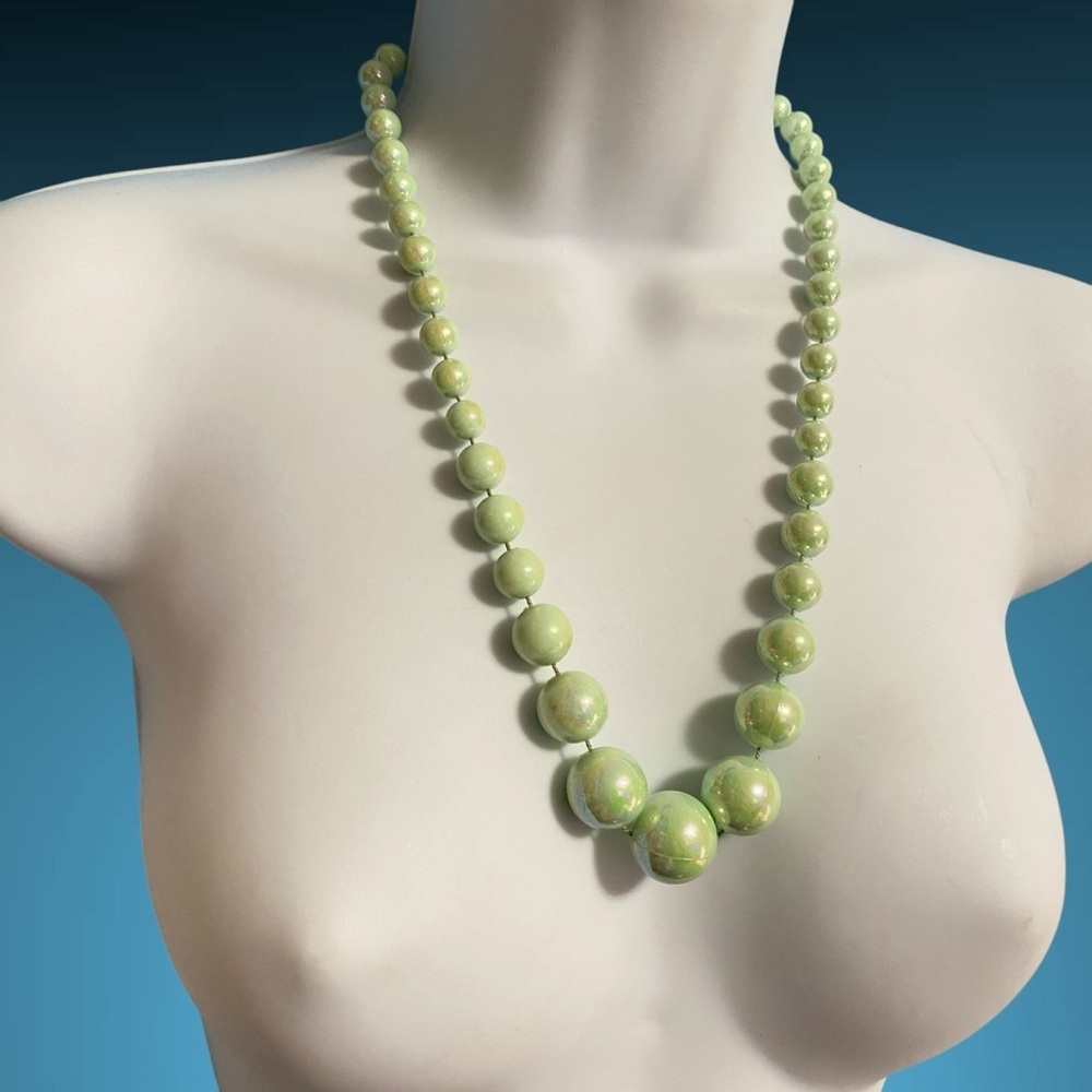 Vintage Mint Green Acrylic Beads Necklace